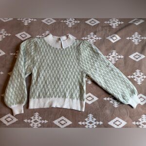 Elegant Green Women's Sweater